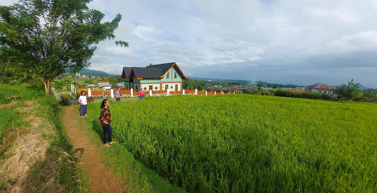 Kopa Hilltop - Family Guest Home Ruteng Buitenkant foto