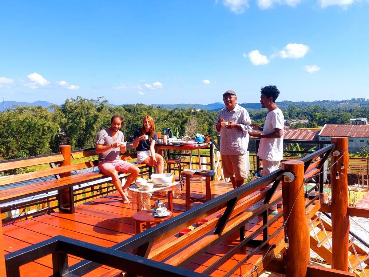 Kopa Hilltop - Family Guest Home Ruteng Buitenkant foto