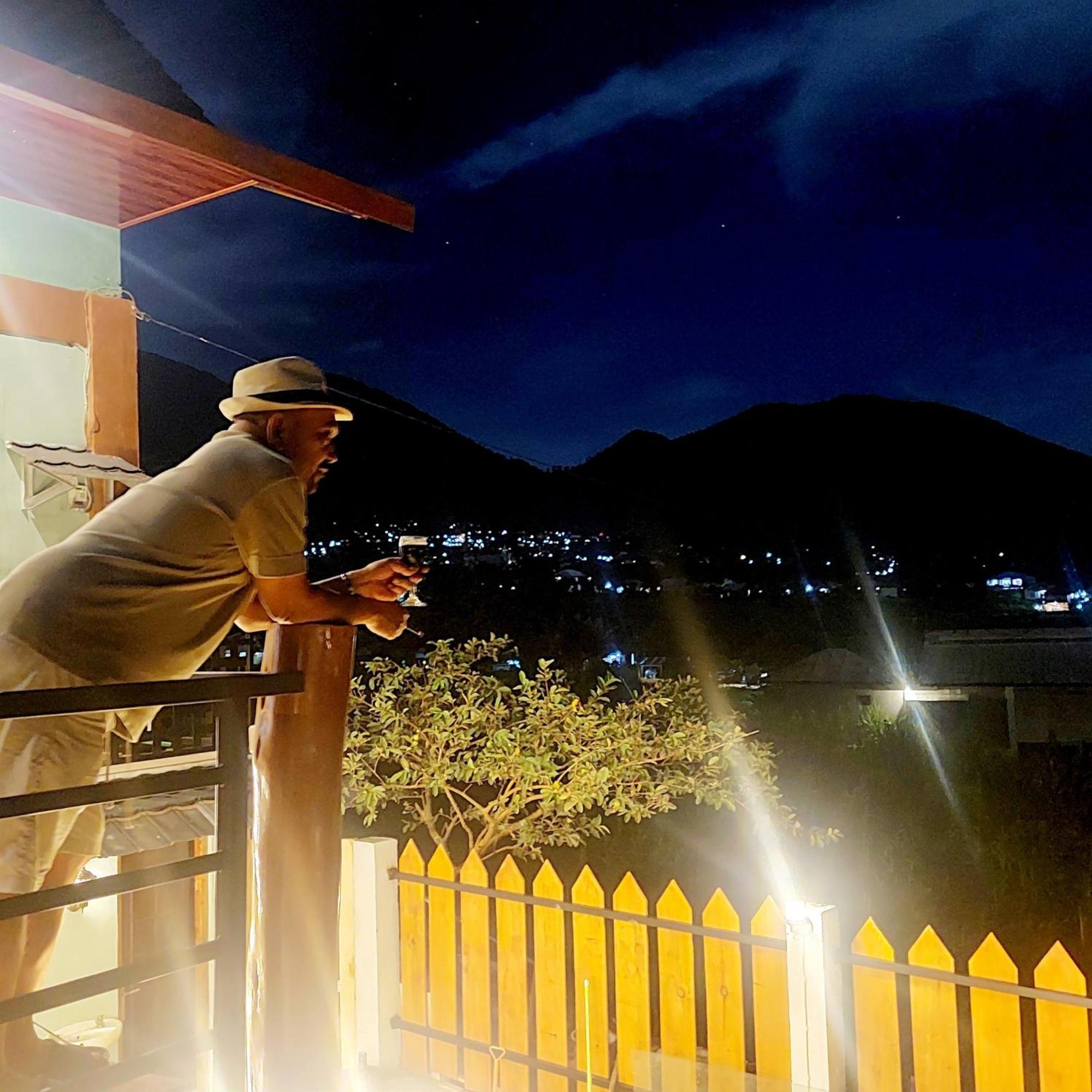 Kopa Hilltop - Family Guest Home Ruteng Buitenkant foto